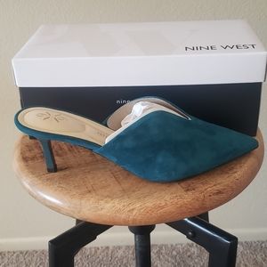 NEW Teal Nine West Kitten Heels